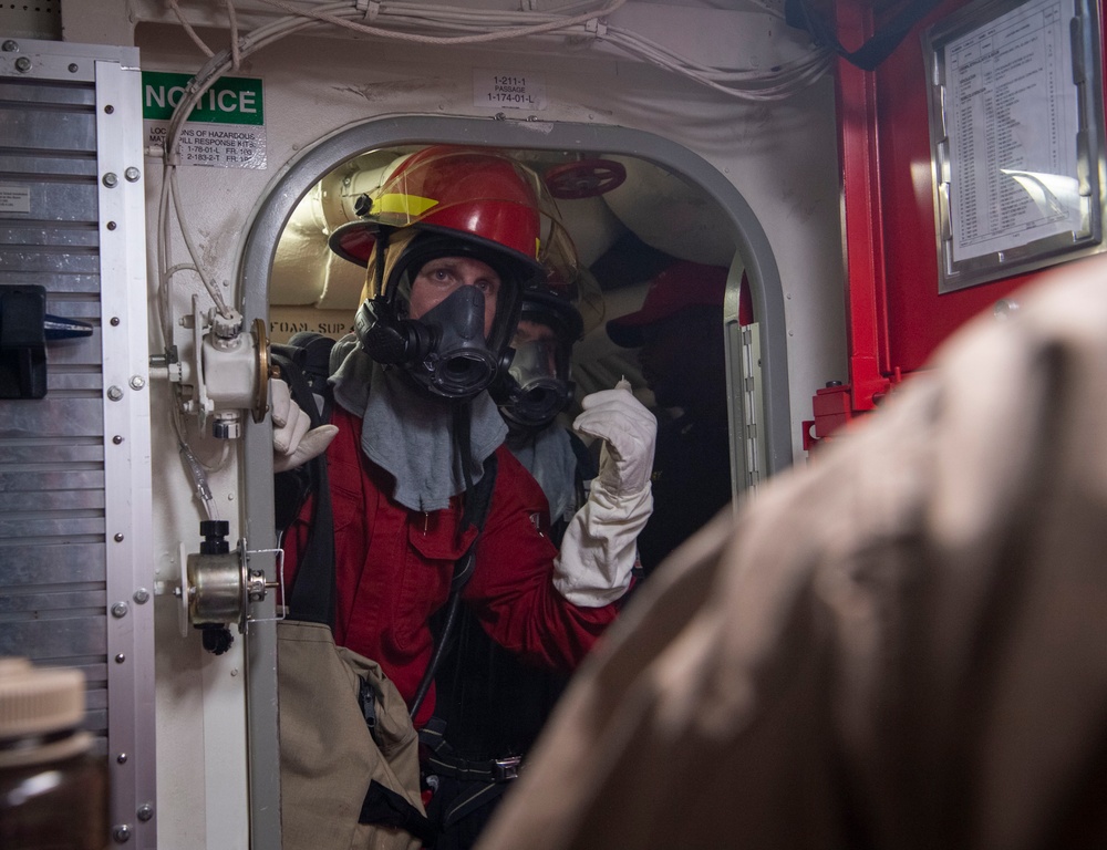 USS Sterett conducts routine operations as part of the Carl Vinson Carrier Strike Group