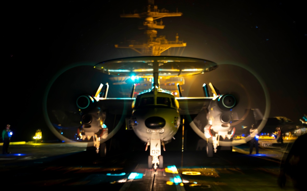 Flight Operations Aboard USS Carl Vinson (CVN 70)