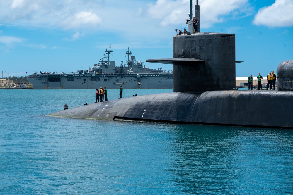 Ohio-class guided-missile submarine USS Michigan (SSGN 727) (Gold Crew) visits Guam