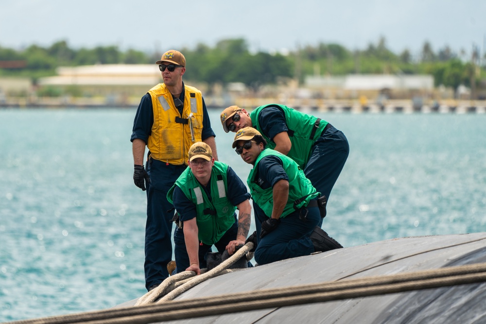 Ohio-class guided-missile submarine USS Michigan (SSGN 727) (Gold Crew) visits Guam