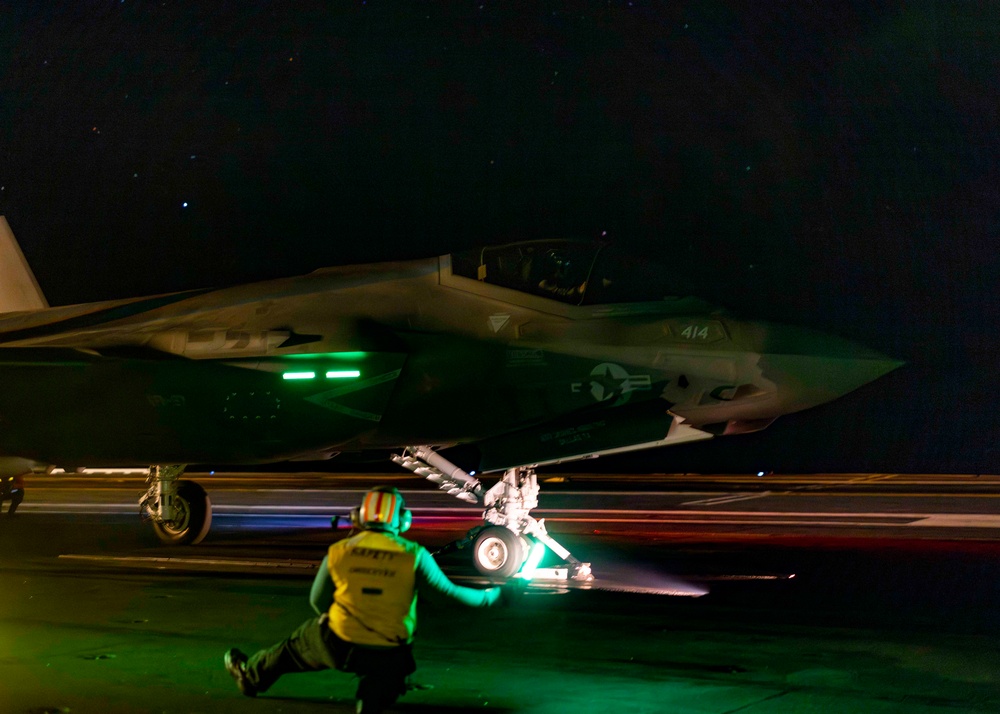 Flight Operations Aboard USS Carl Vinson