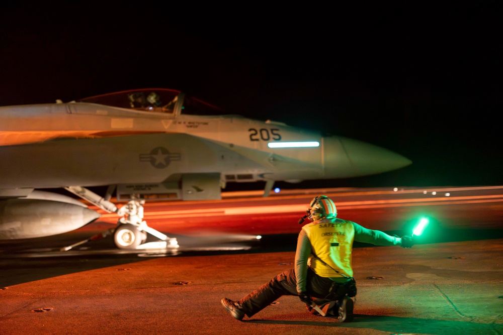 Flight Operations Aboard USS Carl Vinsion