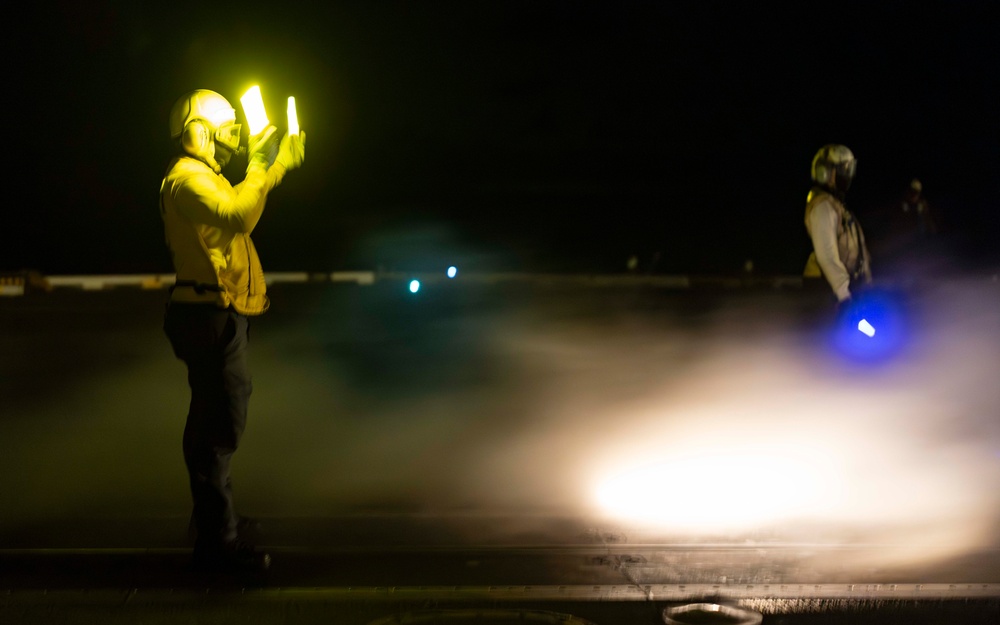 Flight Operations Aboard USS Carl Vinson