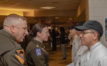 115th Quartermaster Company Displays Skills for Thanksgiving Feast