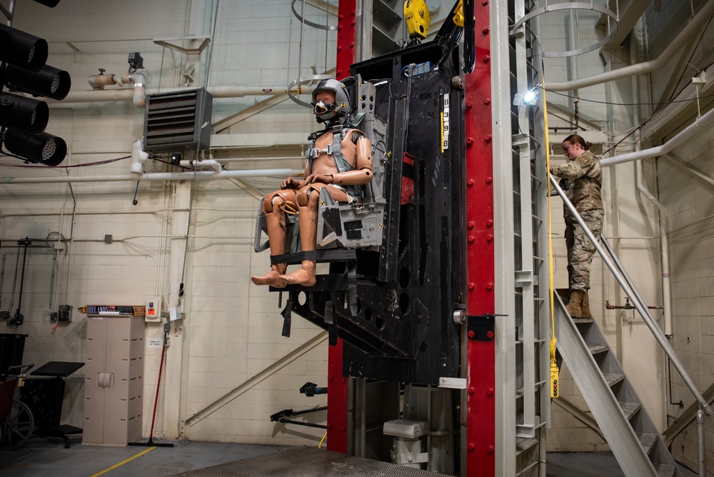 AFRL’s 711 HPW tests aircrew equipment for safety, functionality