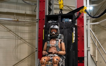 AFRL’s 711 HPW tests aircrew equipment for safety, functionality