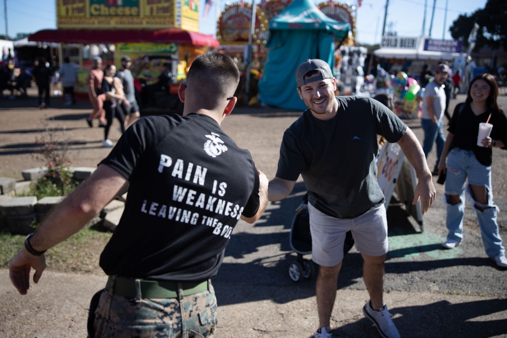 Building Community Relationships: RS Baton Rouge Recruiters Participate in the Louisiana State Fair