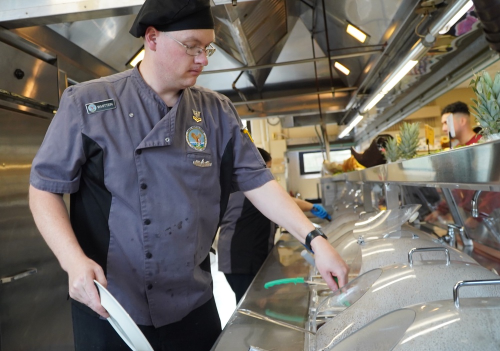 Thanksgiving at the award-winning Scudder Hall Galley onboard Naval Weapons Station Yorktown