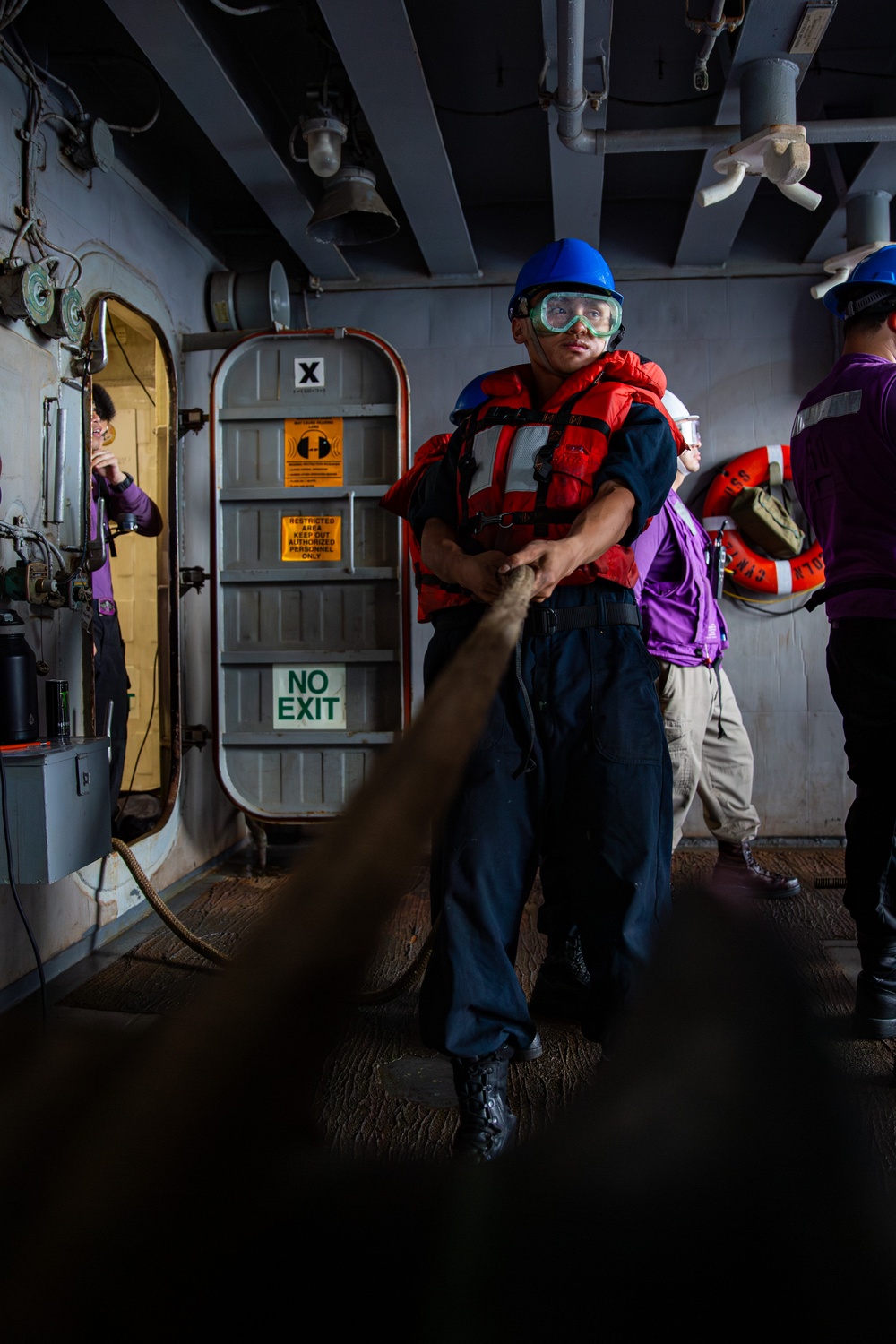 Abraham Lincoln conducts a replenishment-at-sea with USNS Rappahannock