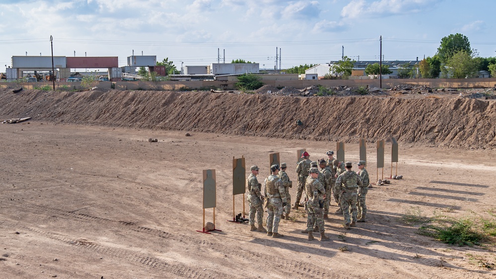 82nd ERQS hosts CJTF-HOA commander at weapons range