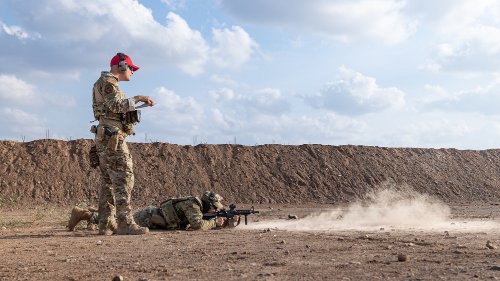 82nd ERQS hosts CJTF-HOA commander at weapons range