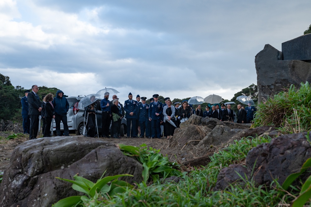 GUNDAM 22 cenotaph dedication