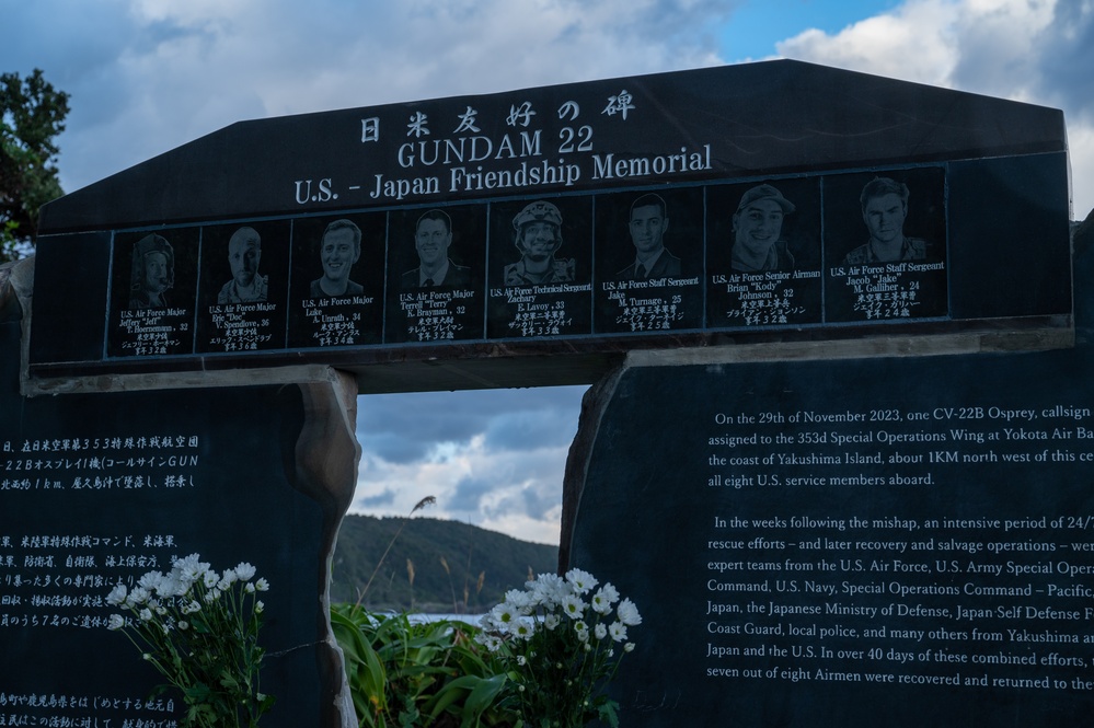 GUNDAM 22 cenotaph dedication