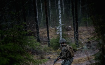 U.S. Marines Conduct a Force on Force Search and Destroy Exercise