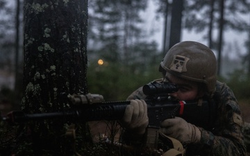 U.S. Marines Conduct a Force on Force Search and Destroy Exercise