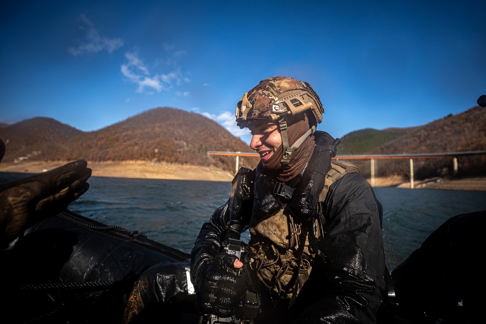 Italian Soldiers conduct waterway patrols in Kosovo