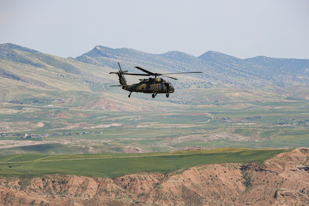 82CAB UH-60 Flight