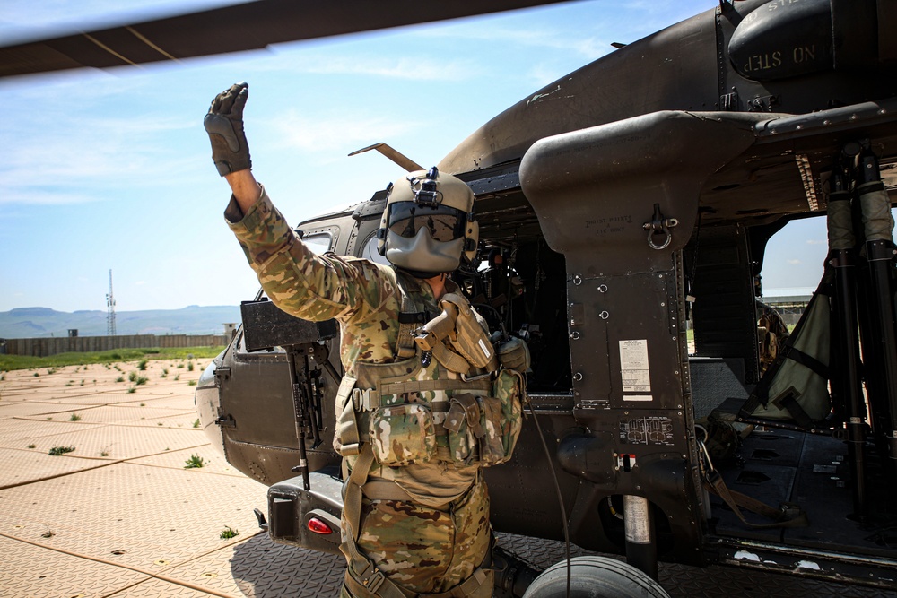 82CAB UH-60 Flight