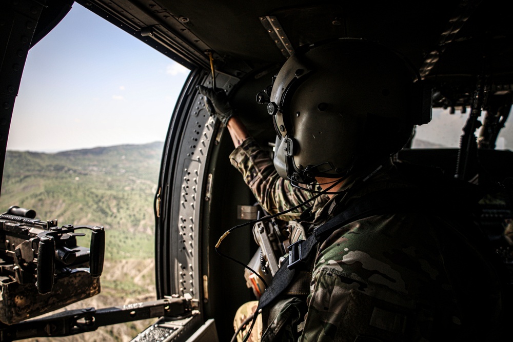 82CAB UH-60 Flight