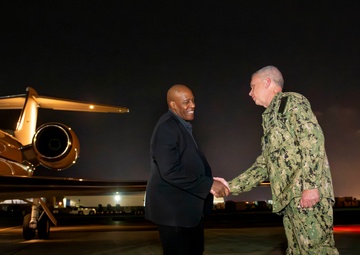 AFRICOM Commander Visits Djibouti for Thanksgiving