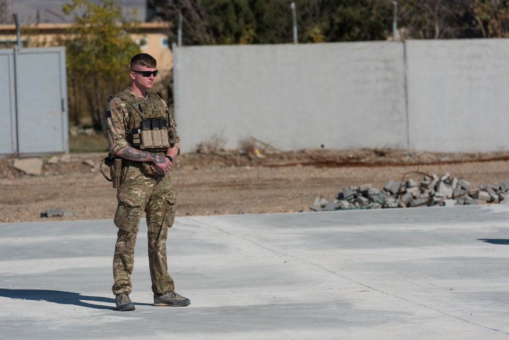 Coalition Advisors Discuss Ongoing Partner Projects with Peshmerga