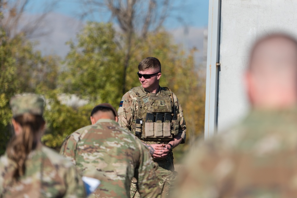 Coalition Advisors Discuss Ongoing Partner Projects with Peshmerga