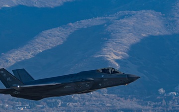 F-35 Demo Team conducts practice at Hill AFB