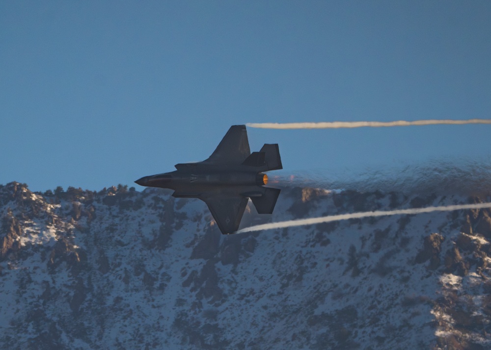 F-35 Demo Team conducts practice at Hill AFB