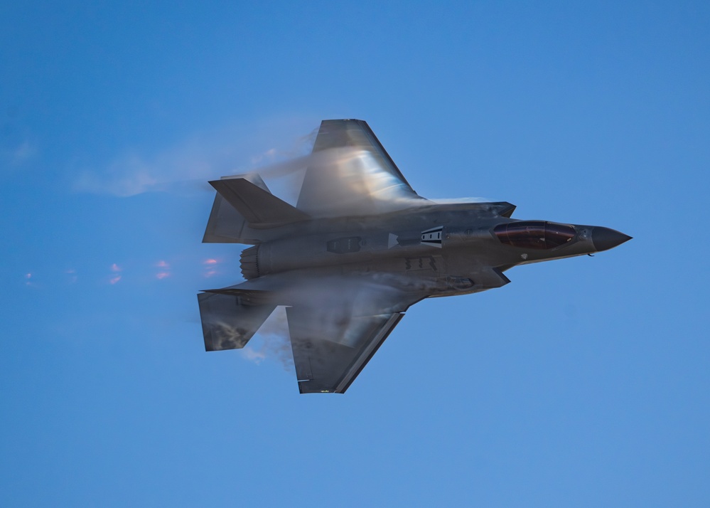 F-35 Demo Team conducts practice at Hill AFB