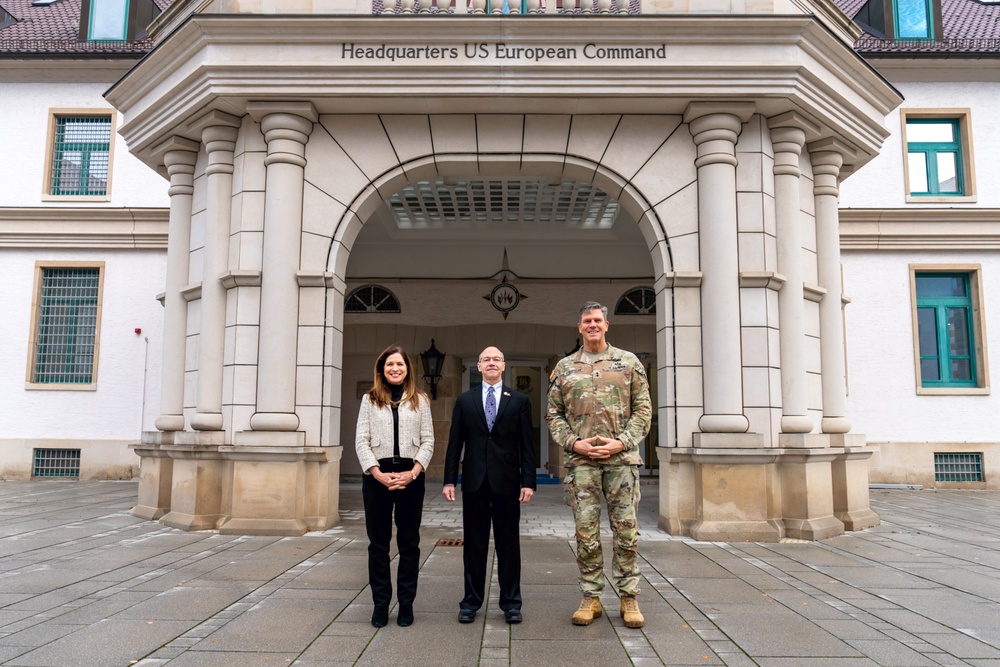 U.S. Ambassador-at-Large for Arctic Affairs visits U.S. European Command