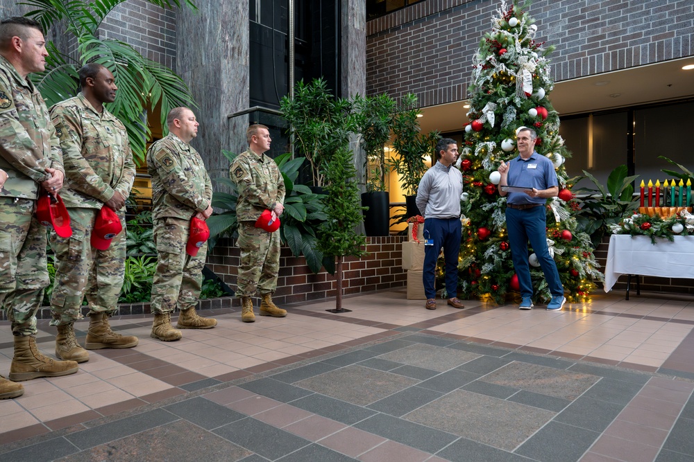 Florida ESGR Honors Employer Support for National Guard and Reserve Employees and Spouses