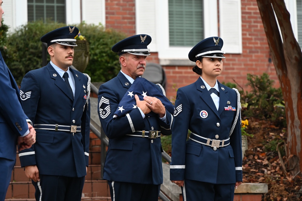 WBRC rededicates their U.S. flag to the 117th Air Refueling Wing