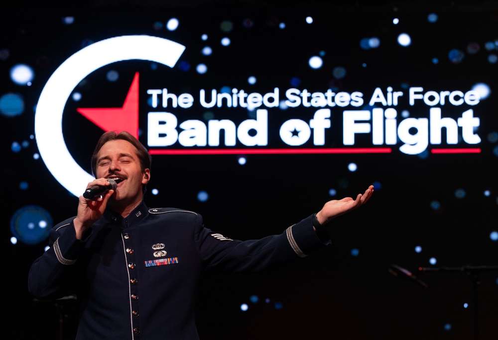 Band of Flight gives holiday concert