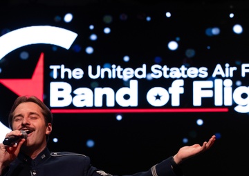 Band of Flight gives holiday concert