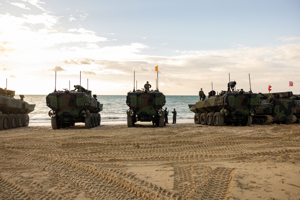 Amphibious Combat Vehicle Tide Training