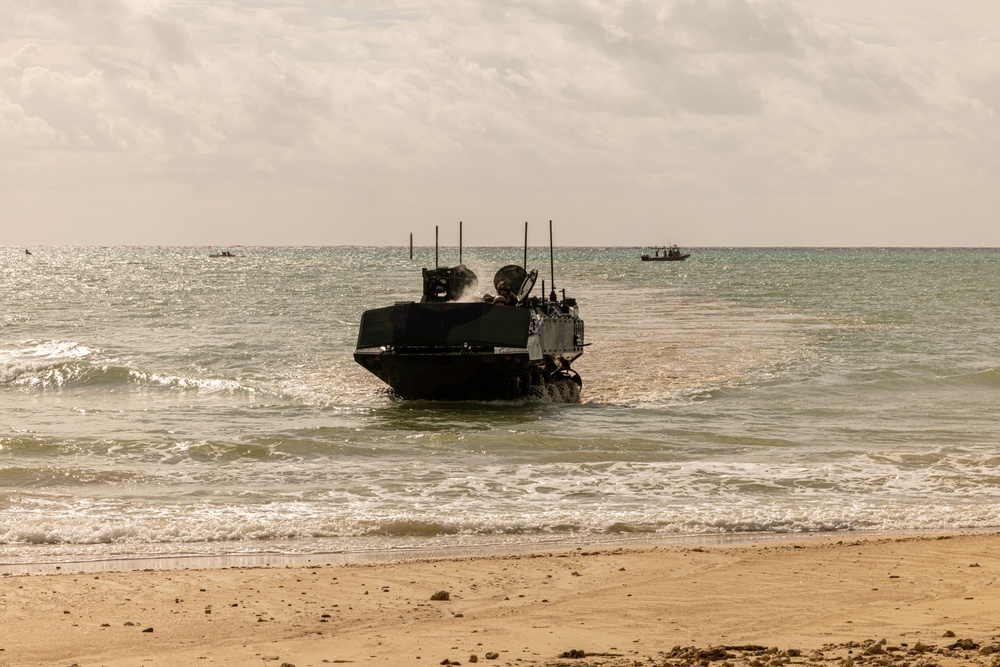 Amphibious Combat Vehicle Tide Training