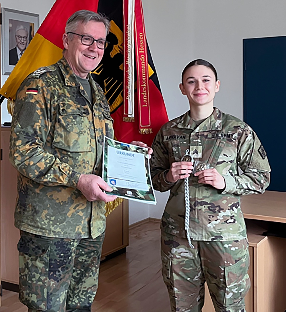 2d TSB Soldier receives Schützenschnur, Leistungsabzeichen honors