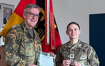 2d TSB Soldier receives Schützenschnur, Leistungsabzeichen honors