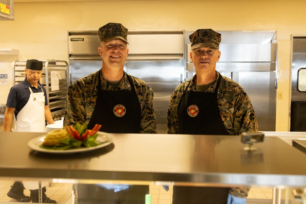 Marine Corps Installations Pacific leaders serve Thanksgiving holiday meals