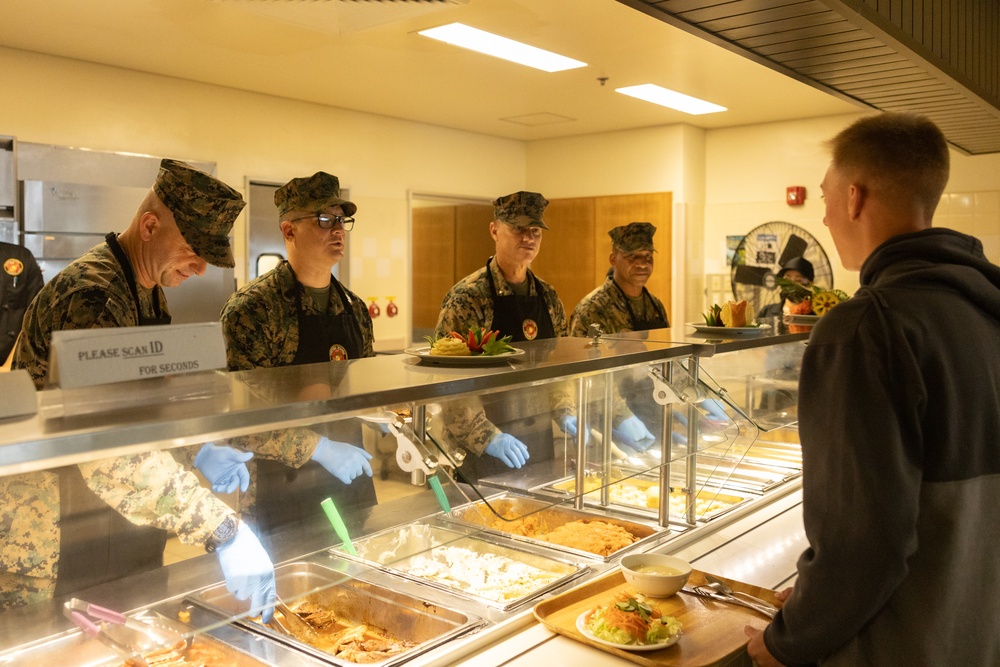 Marine Corps Installations Pacific leaders serve Thanksgiving holiday meals