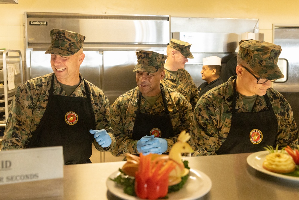 Marine Corps Installations Pacific leaders serve Thanksgiving holiday meals