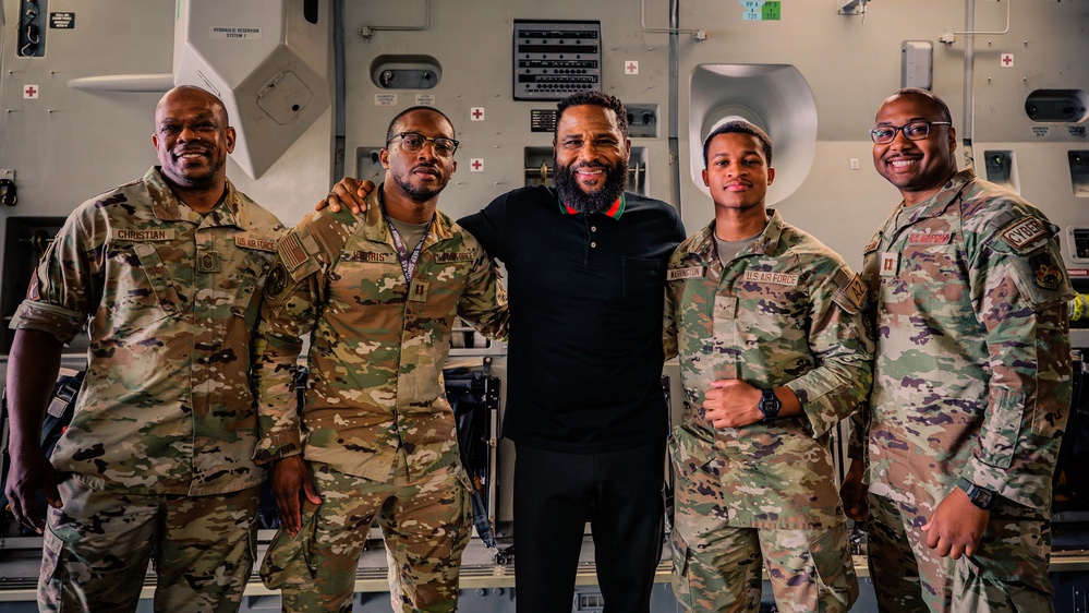 Actor Anthony Anderson tours the 379th AEW