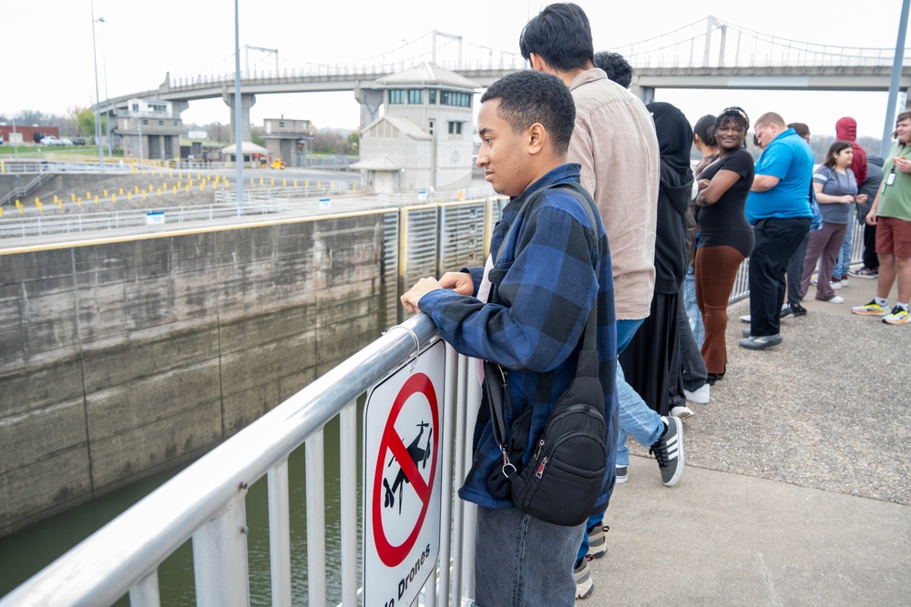 Leadership P.E. at McAlpine Locks and Dam