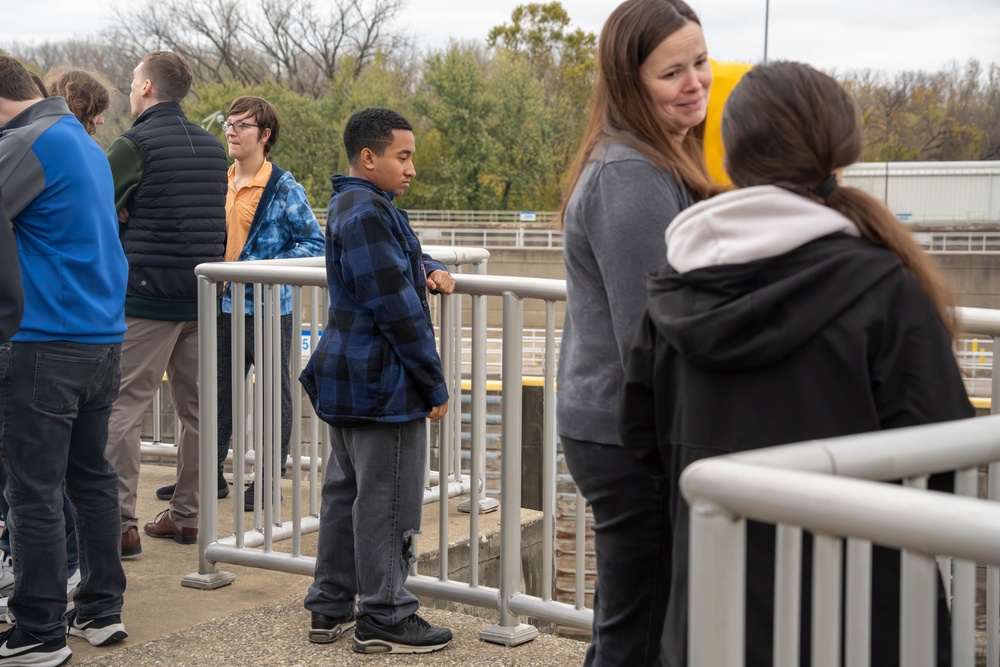 Leadership P.E. at McAlpine Locks and Dam