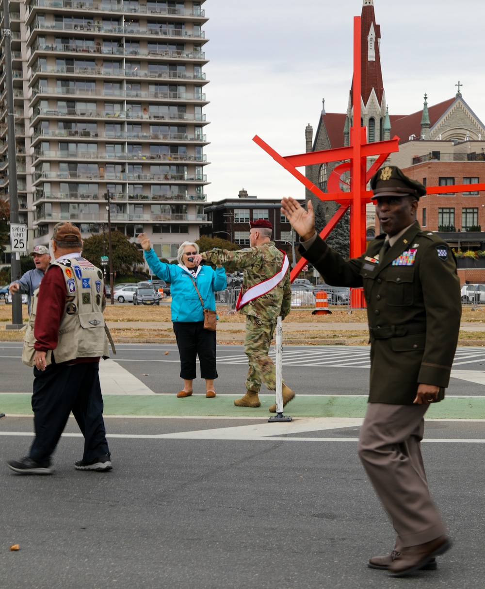 Army Reserve leader honors veterans in 'City of Brotherly Love'