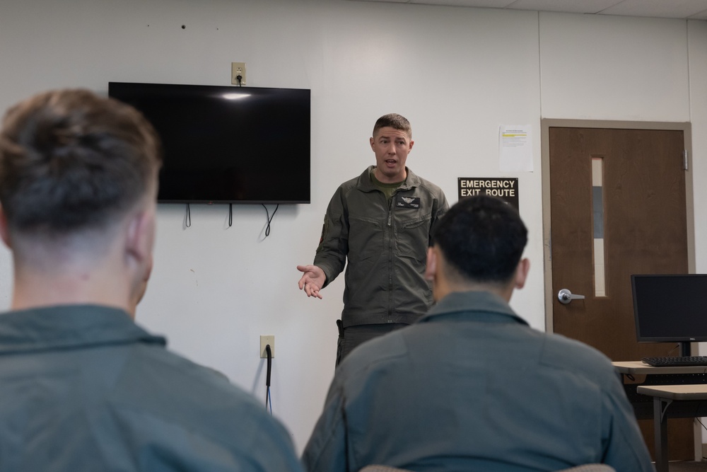 Leading means giving back: Gunnery Sgt. Chad Tompkins Jr. influences the next generation of Osprey crew chiefs