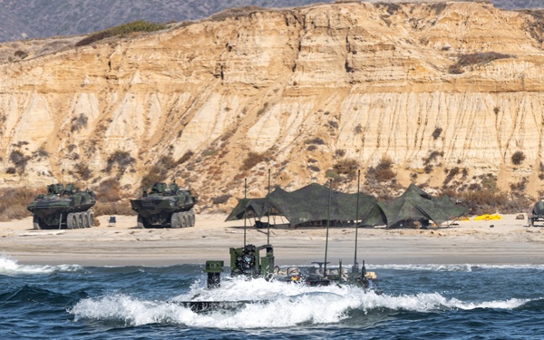 3rd AA Bn. conducts surf transit training
