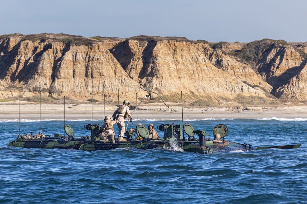 3rd AA Bn. conducts surf transit training