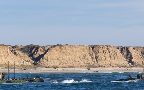 3rd AA Bn. conducts surf transit training