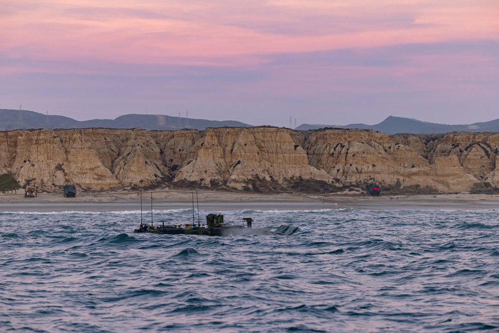3rd AA Bn. conducts surf transit training